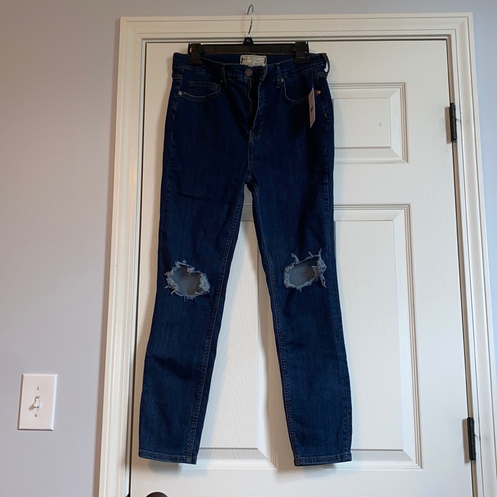 Free People NWT distressed jeans